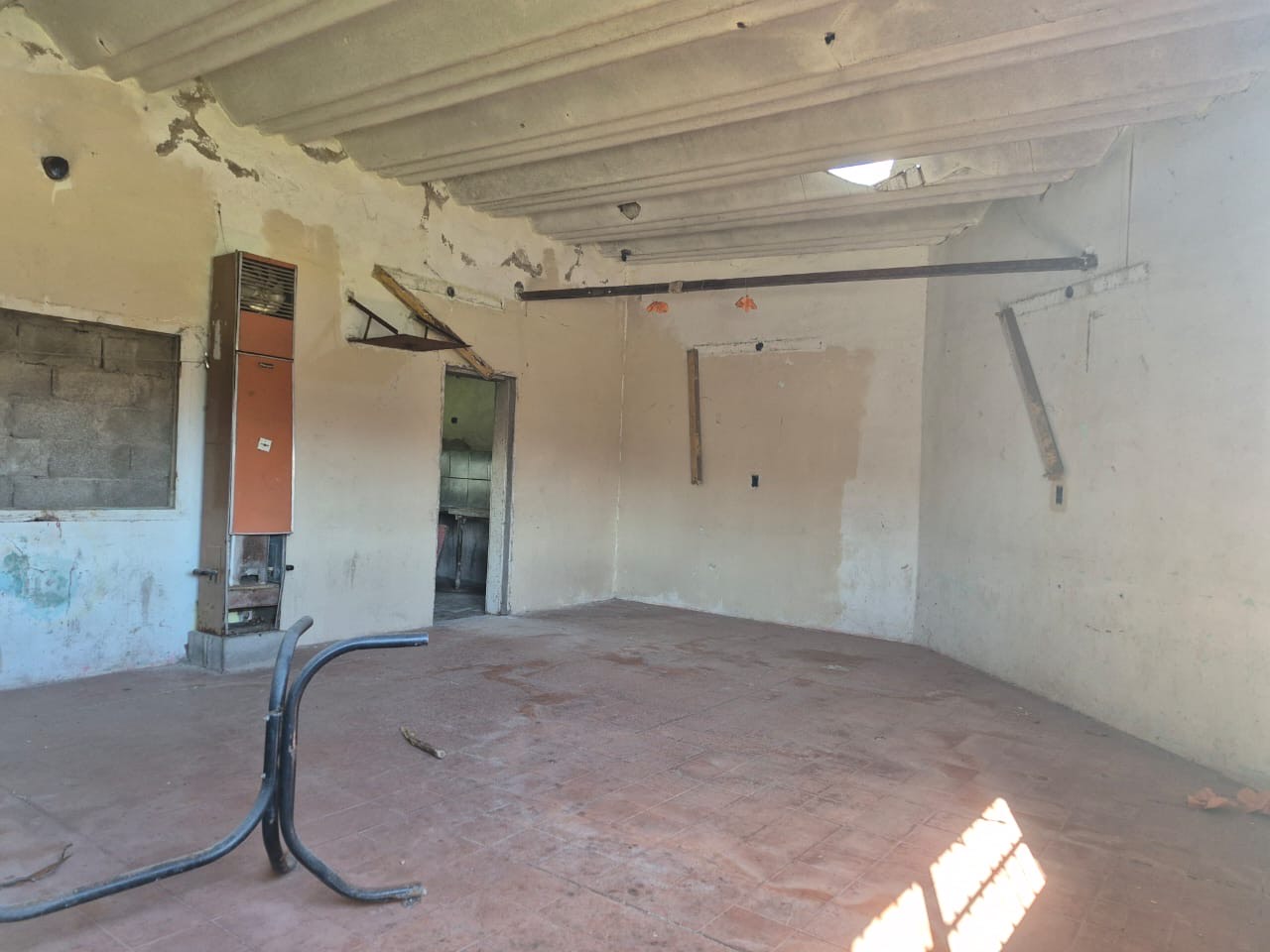 Preocupación por el estado de abandono de la Sociedad de Fomento “Coronel Dorrego”